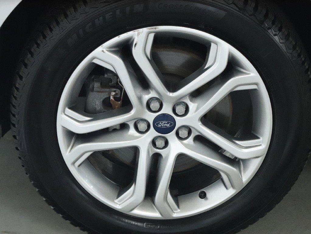 Used 2018 Ford Edge Titanium image 37