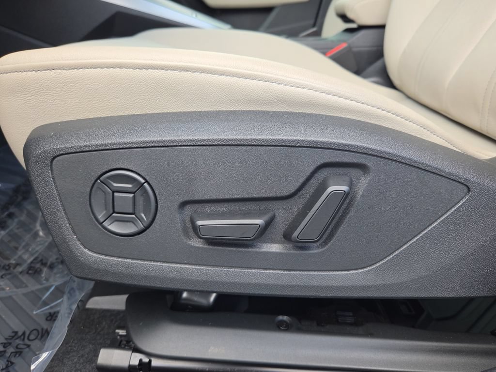 Used 2024 Audi A3 2.0T Premium w/ Convenience Package AWD/4WD image 11