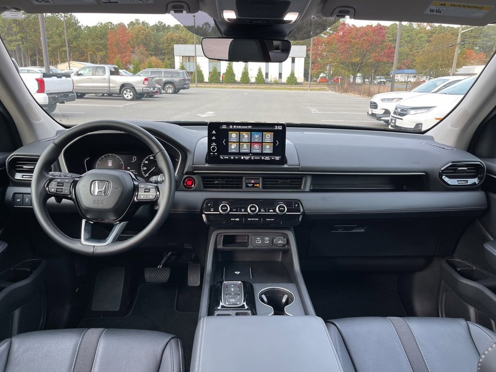 Certified 2025 Honda Pilot EX-L image 12