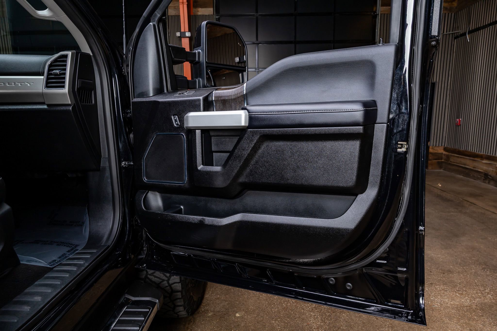 Used 2021 Ford F250 Lariat w/ Lariat Value Package image 37