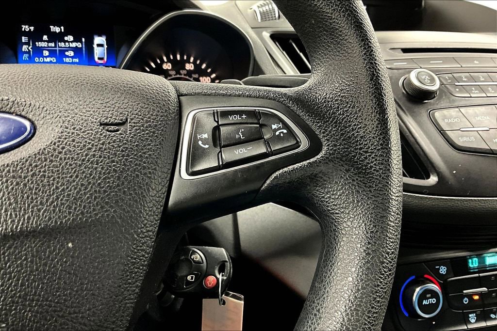 Used 2017 Ford Escape SE image 24