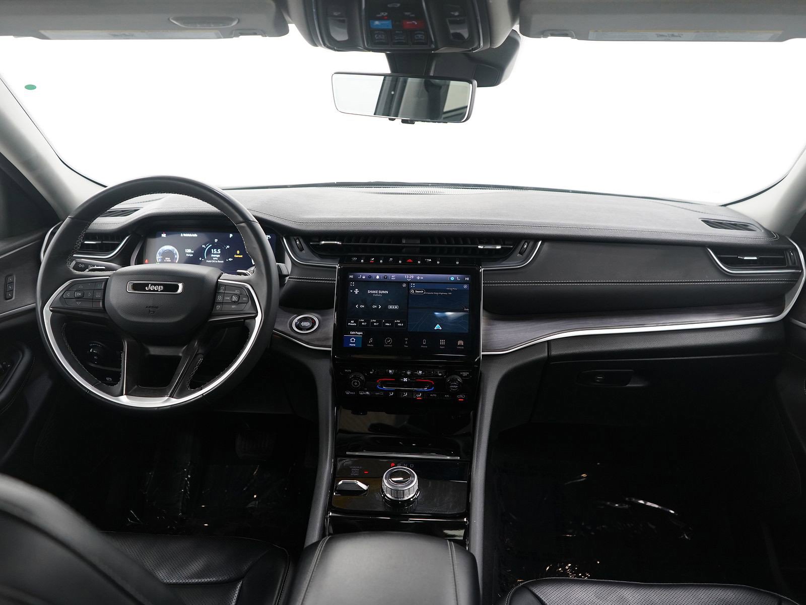 Used 2023 Jeep Grand Cherokee L Limited w/ Luxury Tech Group II image 14