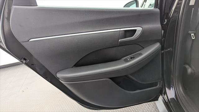 Used 2021 Hyundai Sonata SE w/ Cargo Package image 14