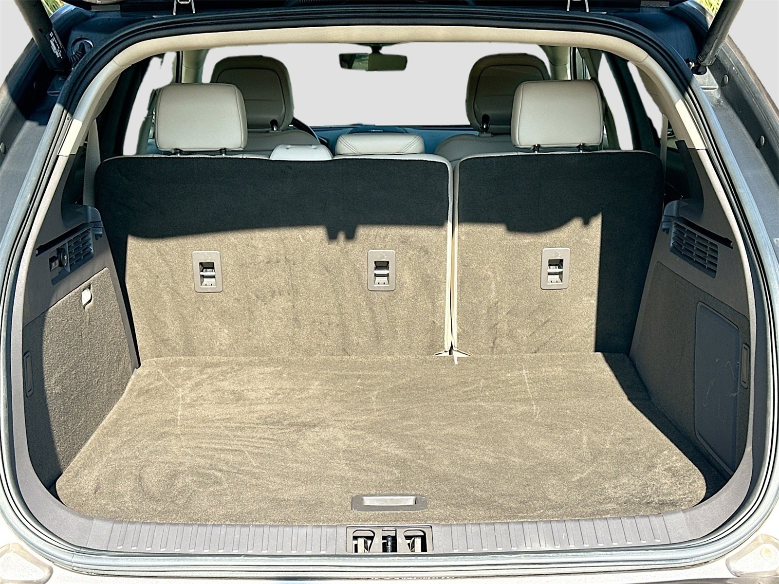 Used 2020 Lincoln Nautilus Reserve image 28