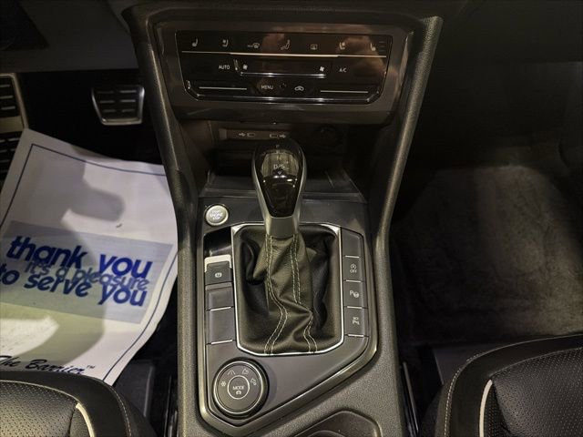 Used 2024 Volkswagen Tiguan SEL R-Line image 23