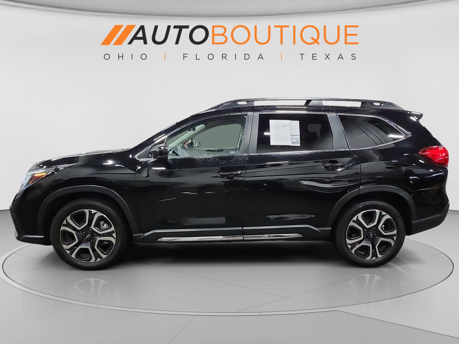 Used 2024 Subaru Ascent Limited AWD/4WD image 2