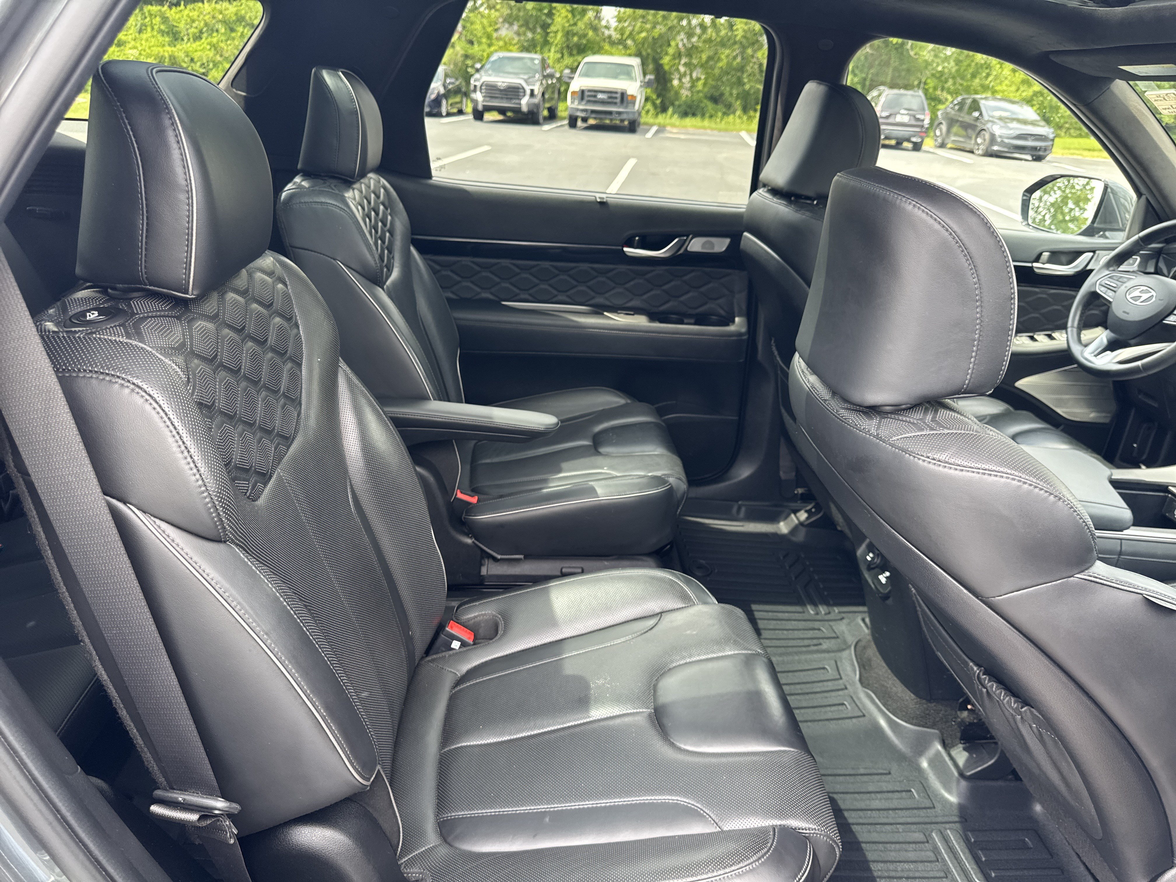 Used 2022 Hyundai Palisade Calligraphy w/ Cargo Package FWD image 32