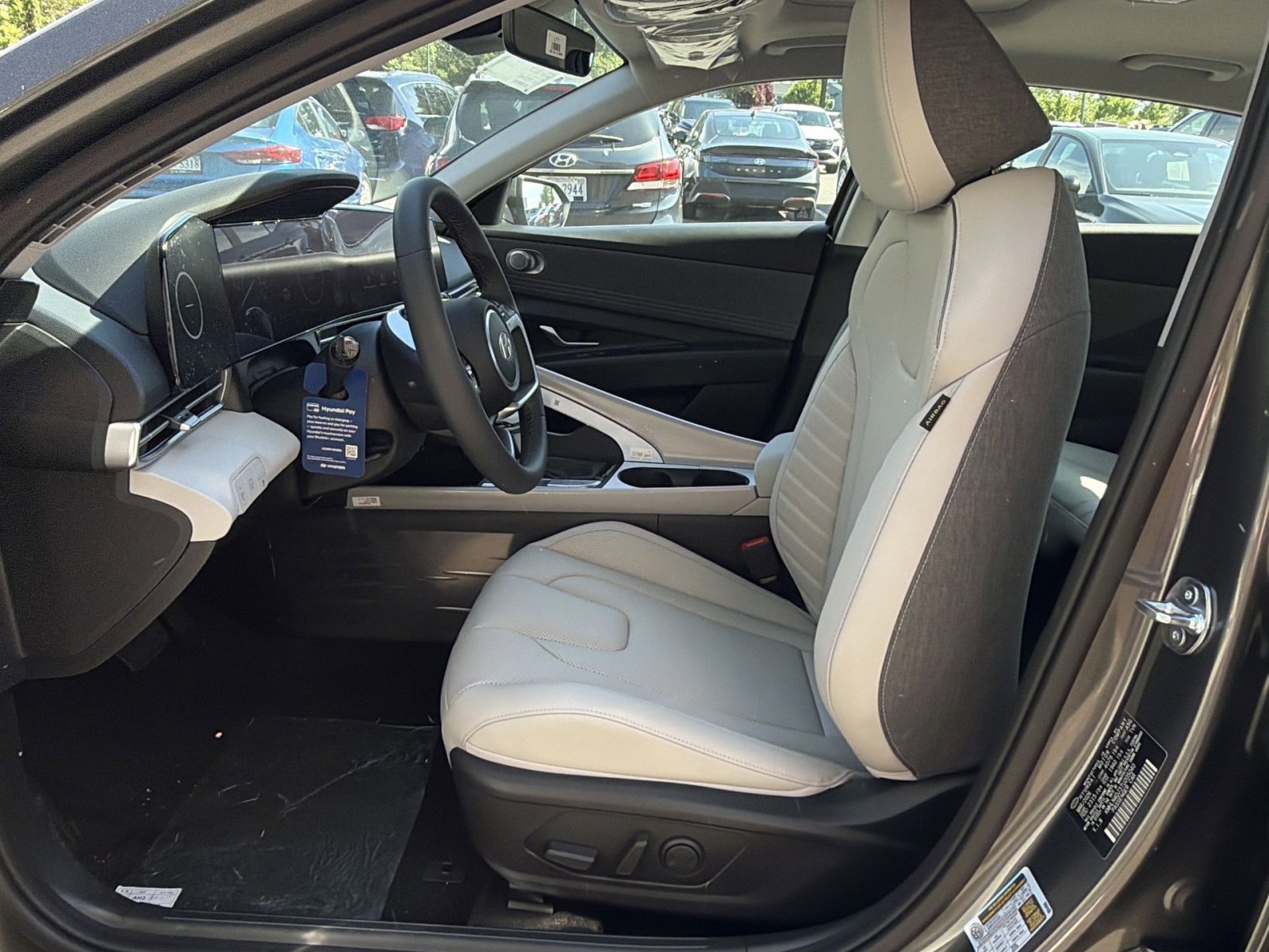 New 2026 Hyundai Elantra Limited FWD image 13