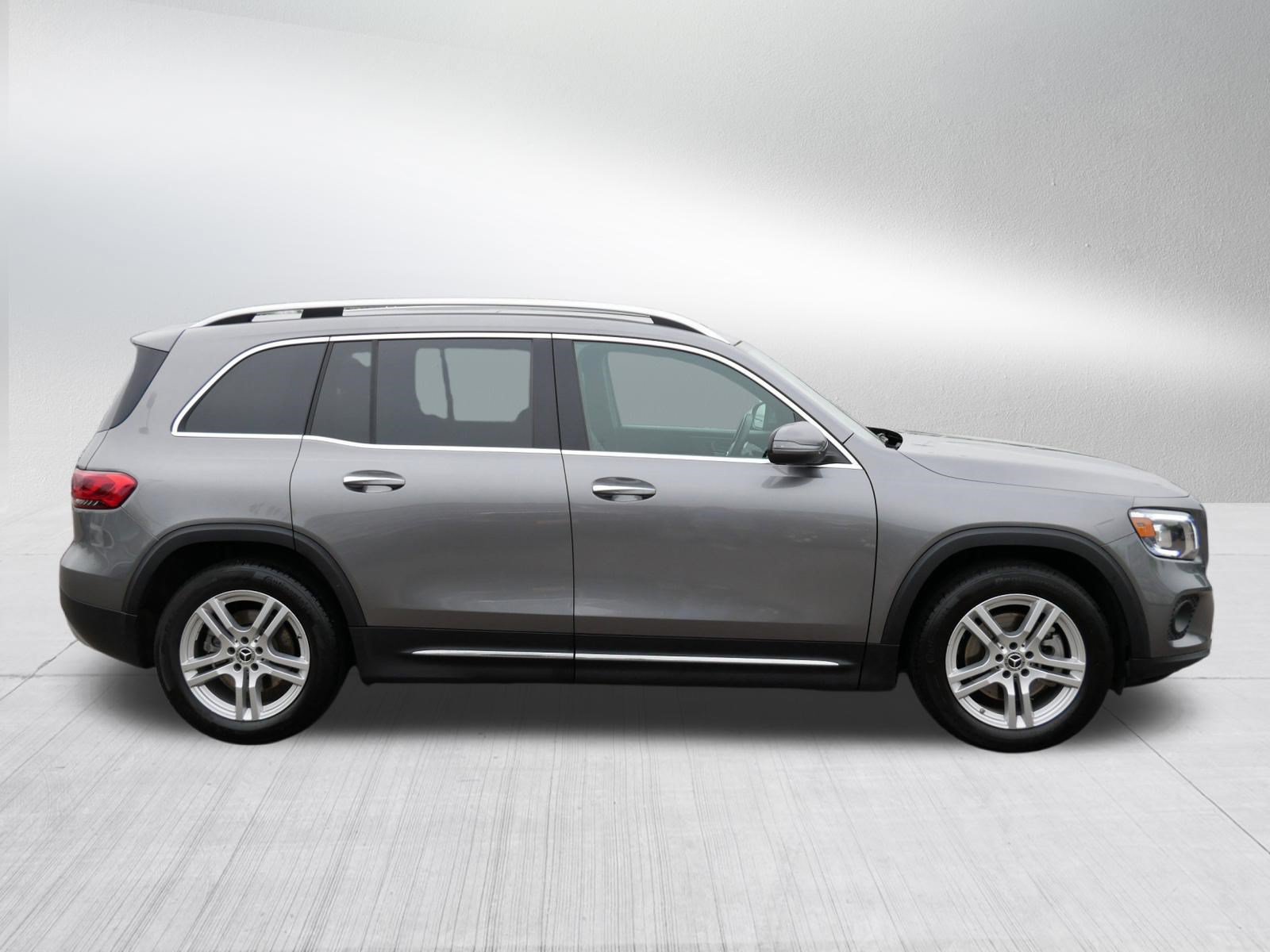 Used 2021 Mercedes-Benz GLB 250 4MATIC image 8