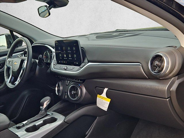 Used 2026 Chevrolet Blazer LT FWD image 19