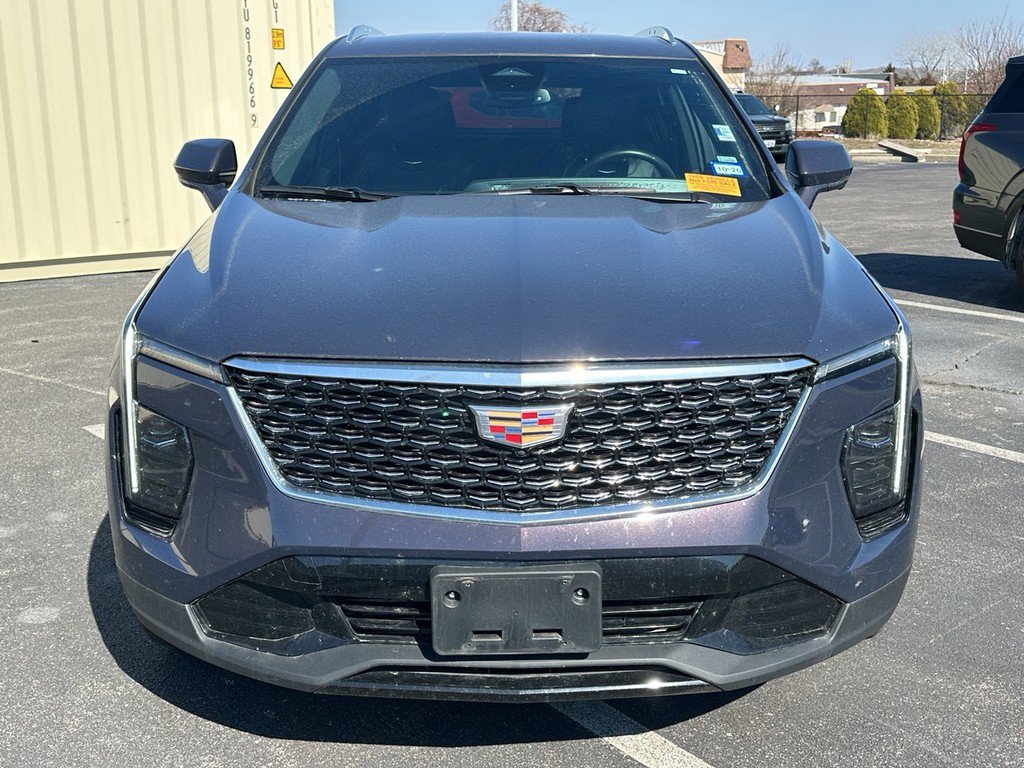 Certified 2025 Cadillac XT4 Premium Luxury image 2