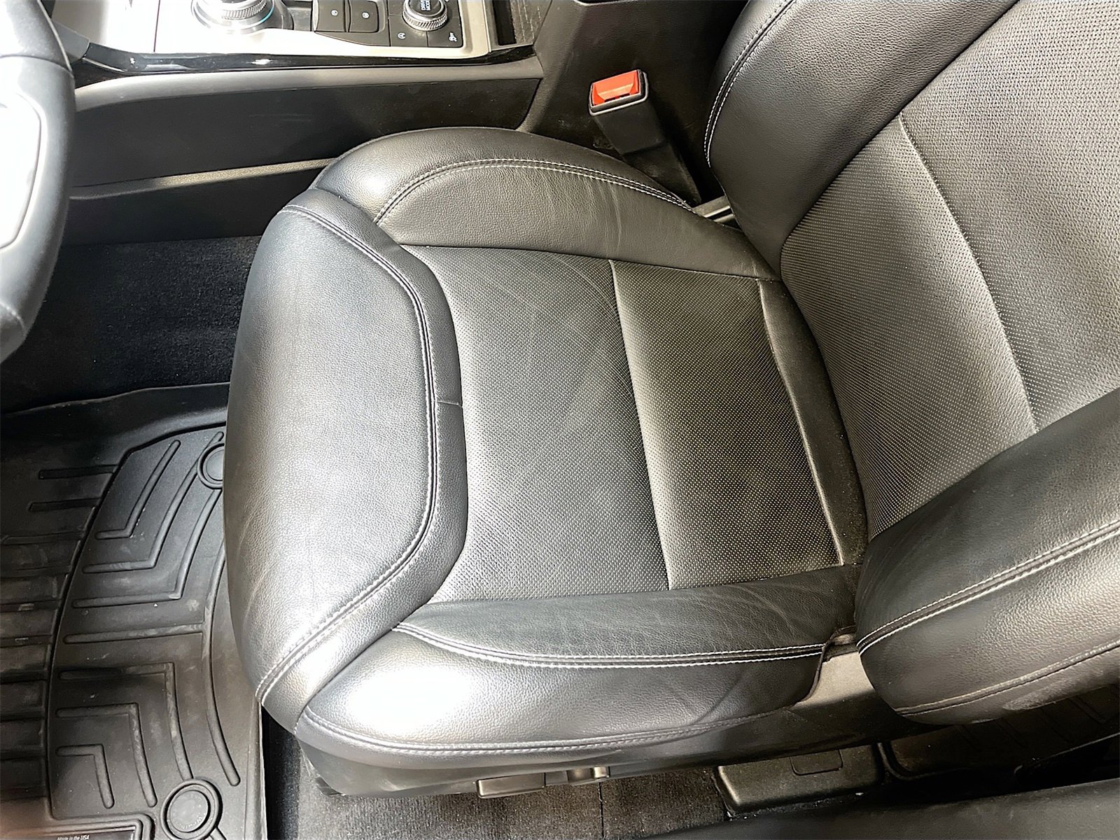 Used 2024 Ford Explorer ST w/ Equipment Group 401A image 20