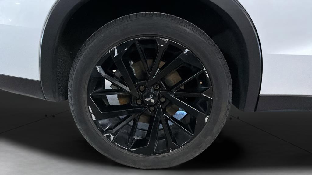 Used 2023 Mitsubishi Outlander SE Black Edition image 26