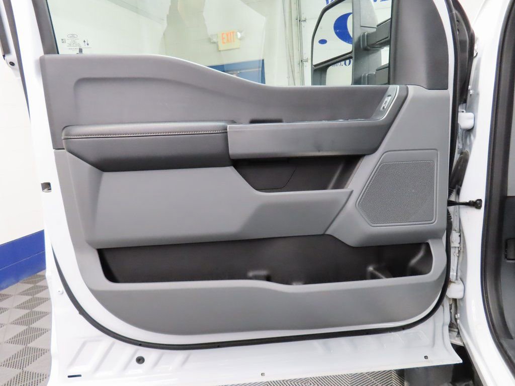 Used 2023 Ford F450 XLT image 46