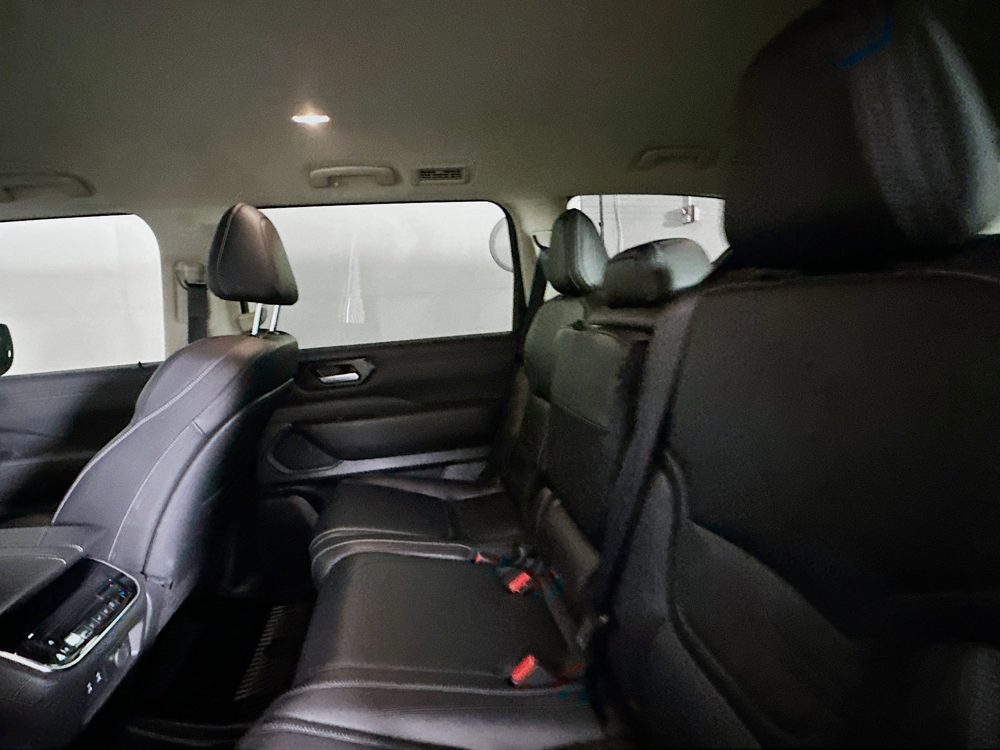 Used 2025 Nissan Armada SV image 27