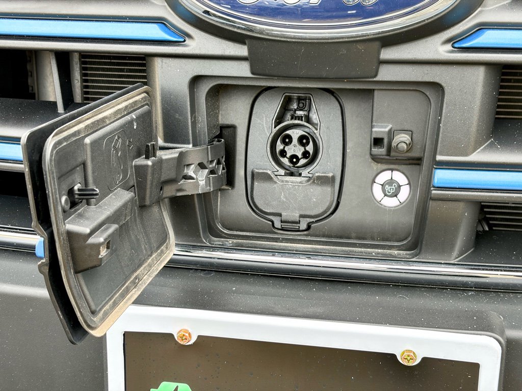 Used 2024 Ford E-Transit Base w/ Load Area Protection Package image 5