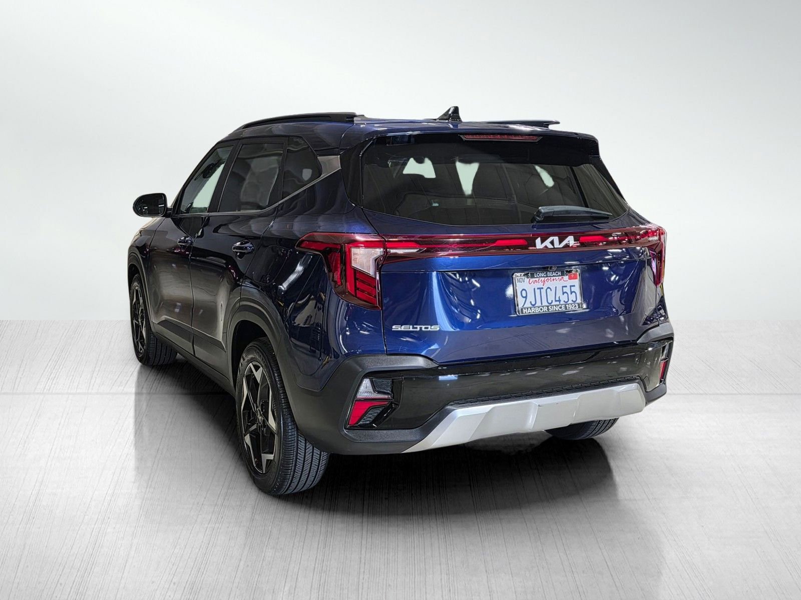 Used 2024 Kia Seltos EX image 5