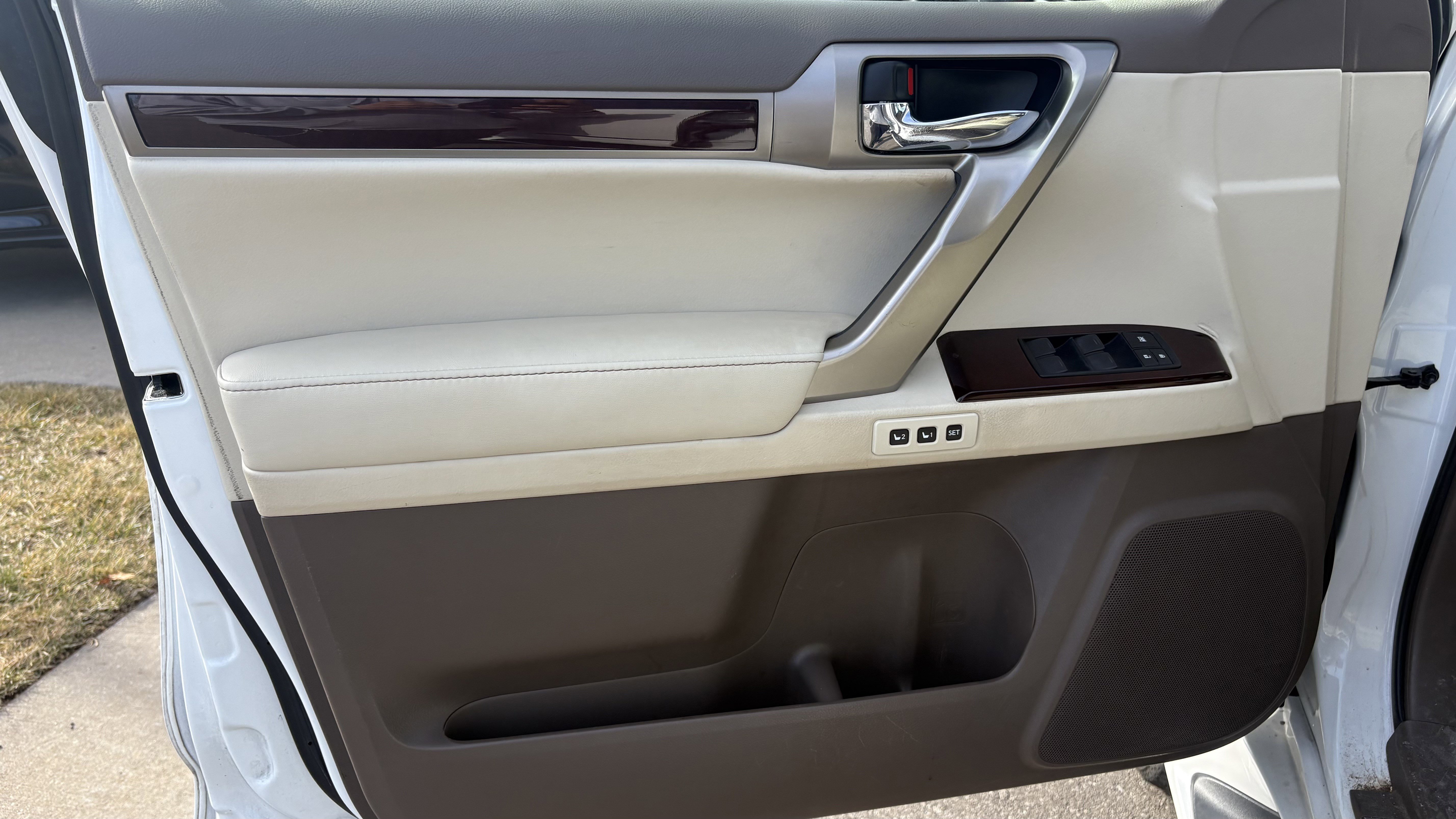 Used 2017 Lexus GX 460 Premium image 16