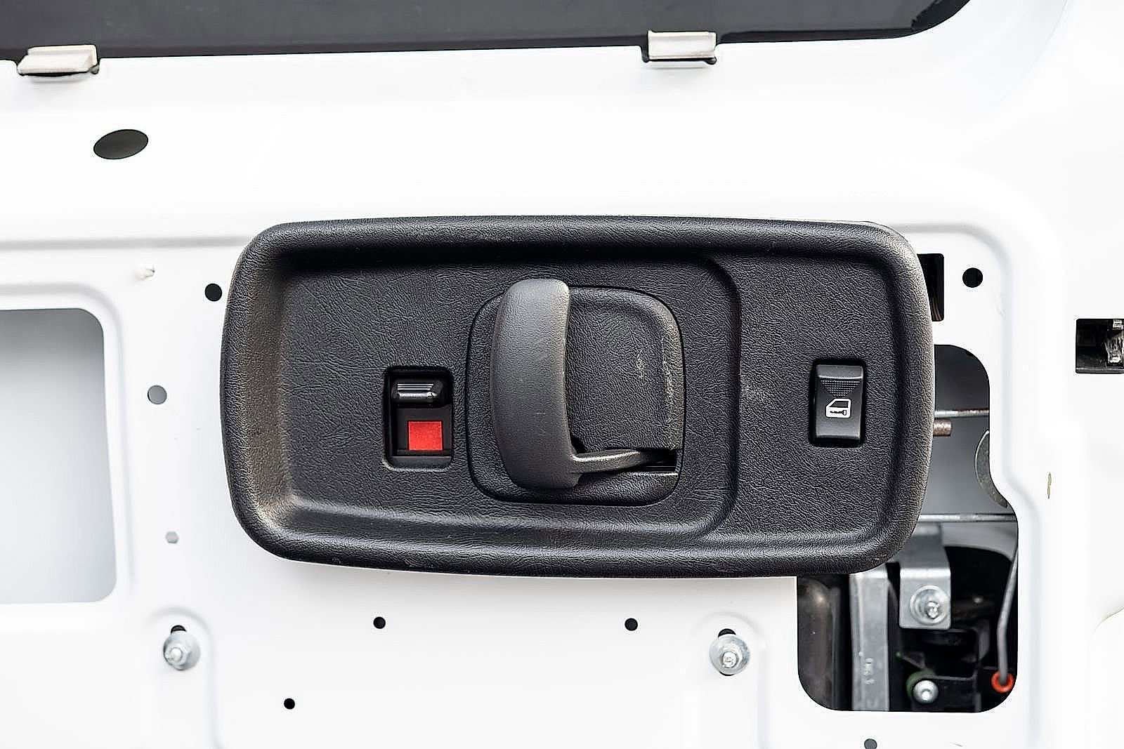 Certified 2022 Chevrolet Express 2500 Extended w/ Driver Convenience Package image 18