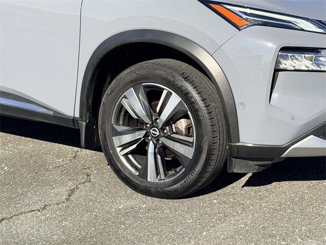 Used 2022 Nissan Rogue Platinum w/ Head-Up Display Package image 7