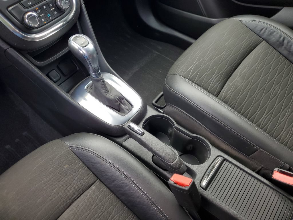 Used 2015 Buick Encore Convenience AWD/4WD image 28