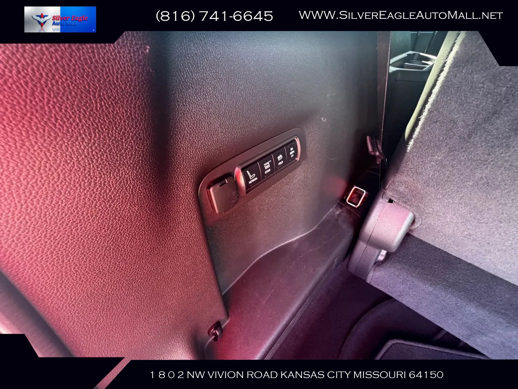Used 2013 Ford Explorer Limited AWD/4WD image 25