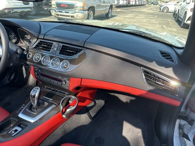 Used 2015 BMW Z4 sDrive28i image 23