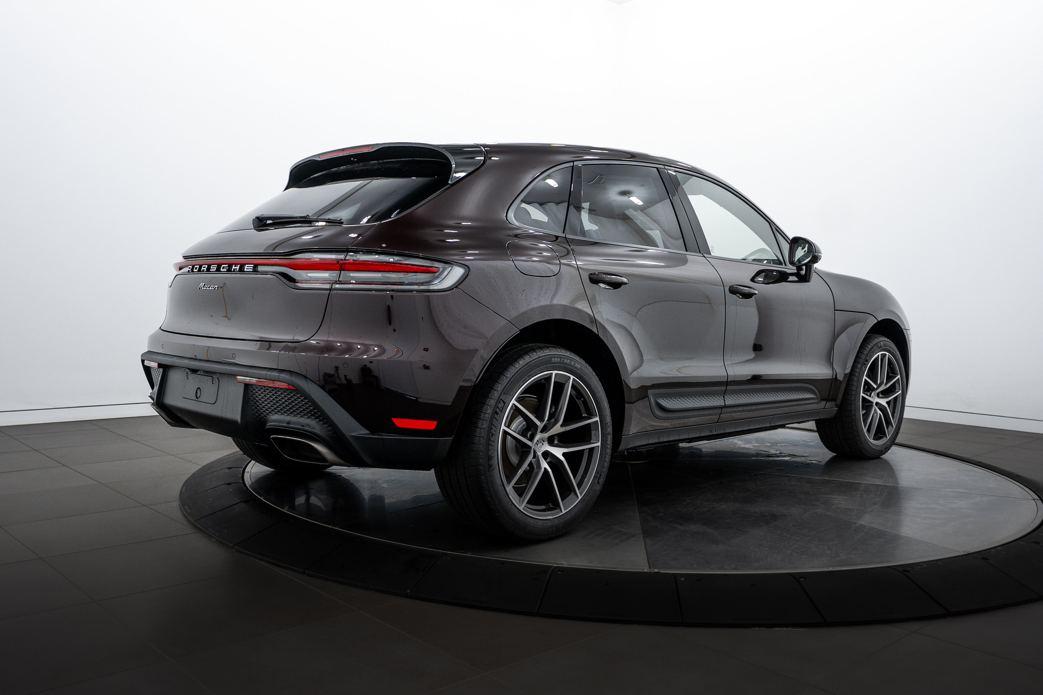 New 2026 Porsche Macan image 7