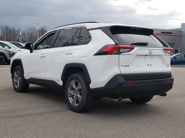 Used 2025 Toyota RAV4 XLE AWD/4WD image 8