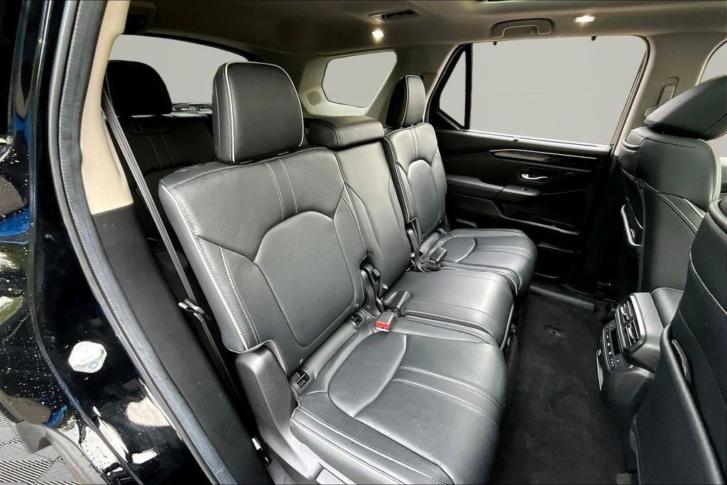 Used 2024 Honda Pilot Elite image 19