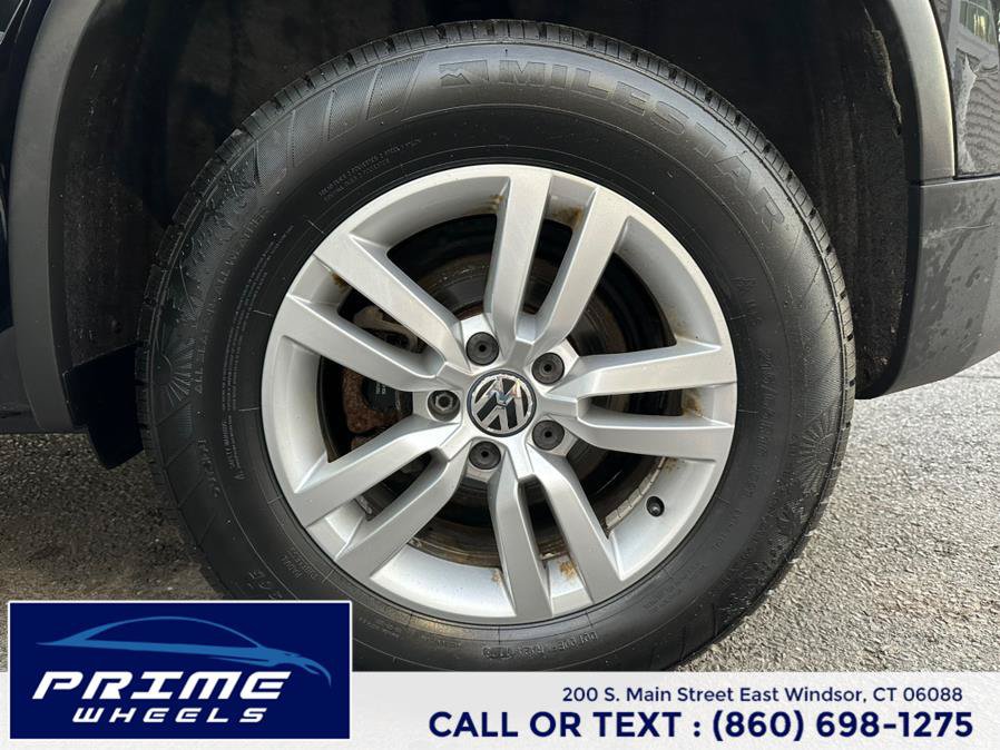 Used 2013 Volkswagen Tiguan S AWD/4WD image 25