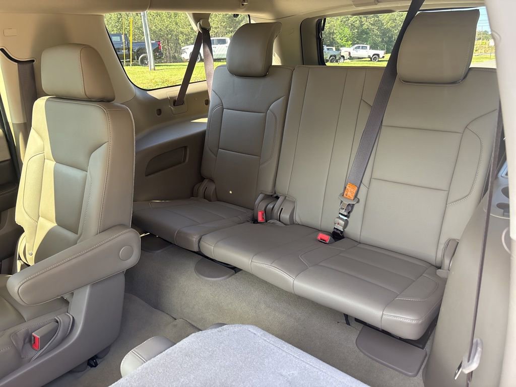 Used 2018 Chevrolet Suburban Premier image 46