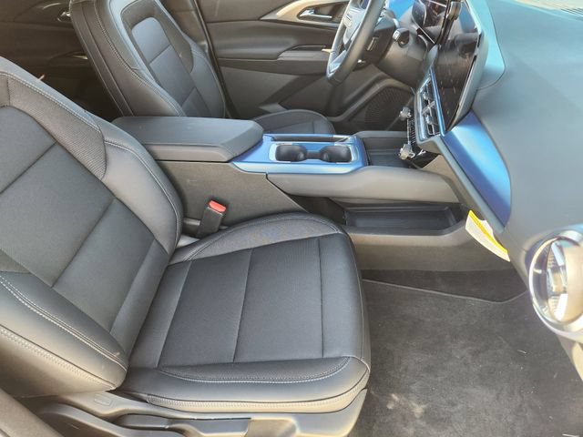 New 2025 Chevrolet Equinox EV LT FWD image 12