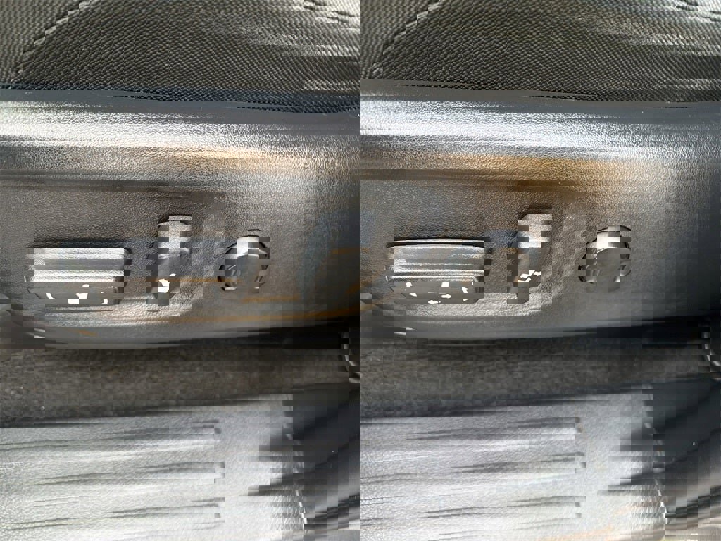 Used 2019 Toyota 4Runner SR5 image 16