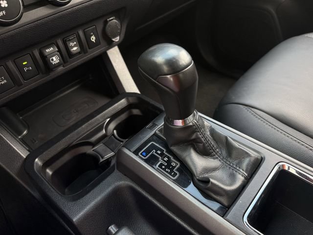 Used 2019 Toyota Tacoma TRD Sport w/ Technology Package image 21