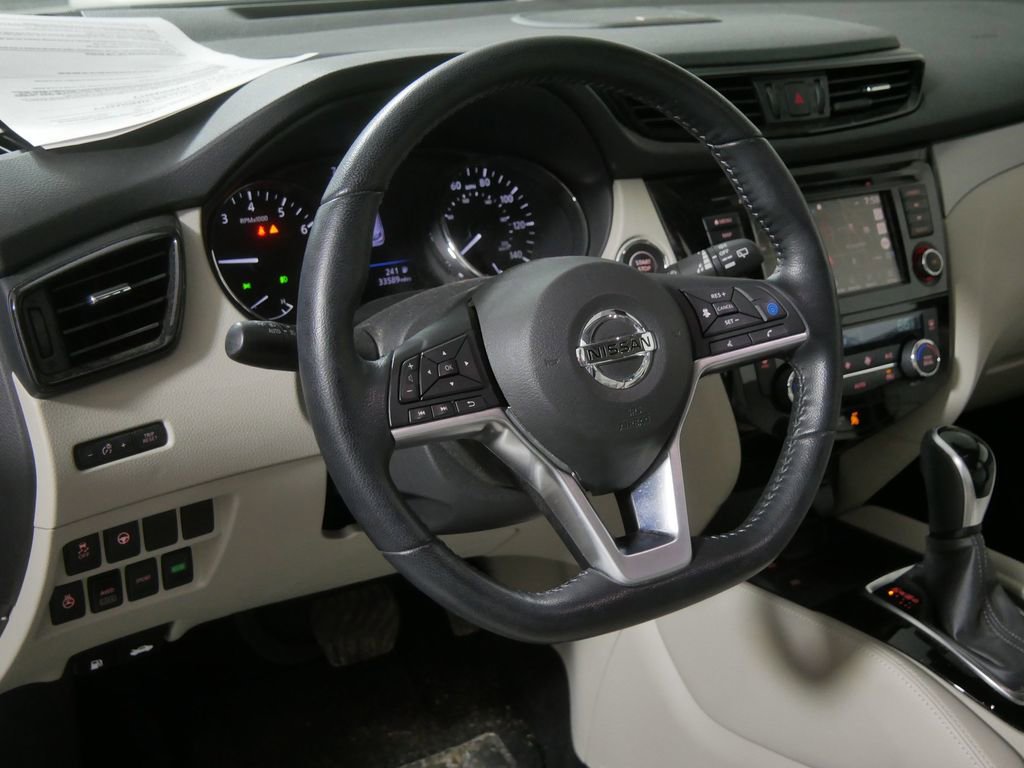 Used 2020 Nissan Rogue Sport SL w/ Premium Package image 13