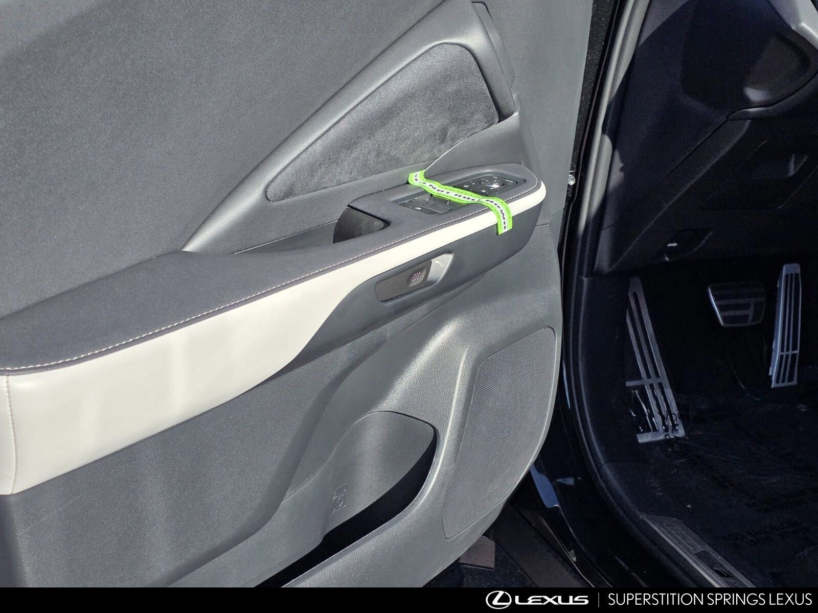 New 2026 Lexus TX 500h AWD image 11