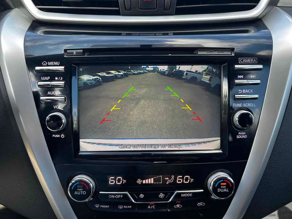 Used 2018 Nissan Murano S image 29