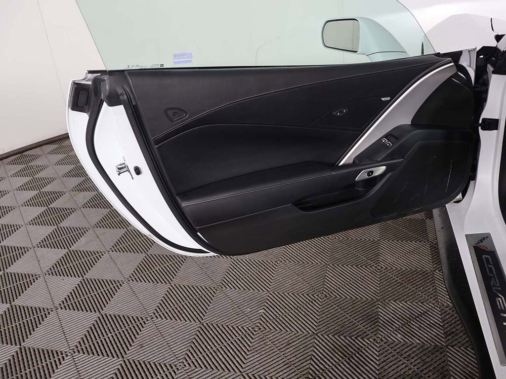 Used 2019 Chevrolet Corvette Stingray Coupe w/ 1LT image 22