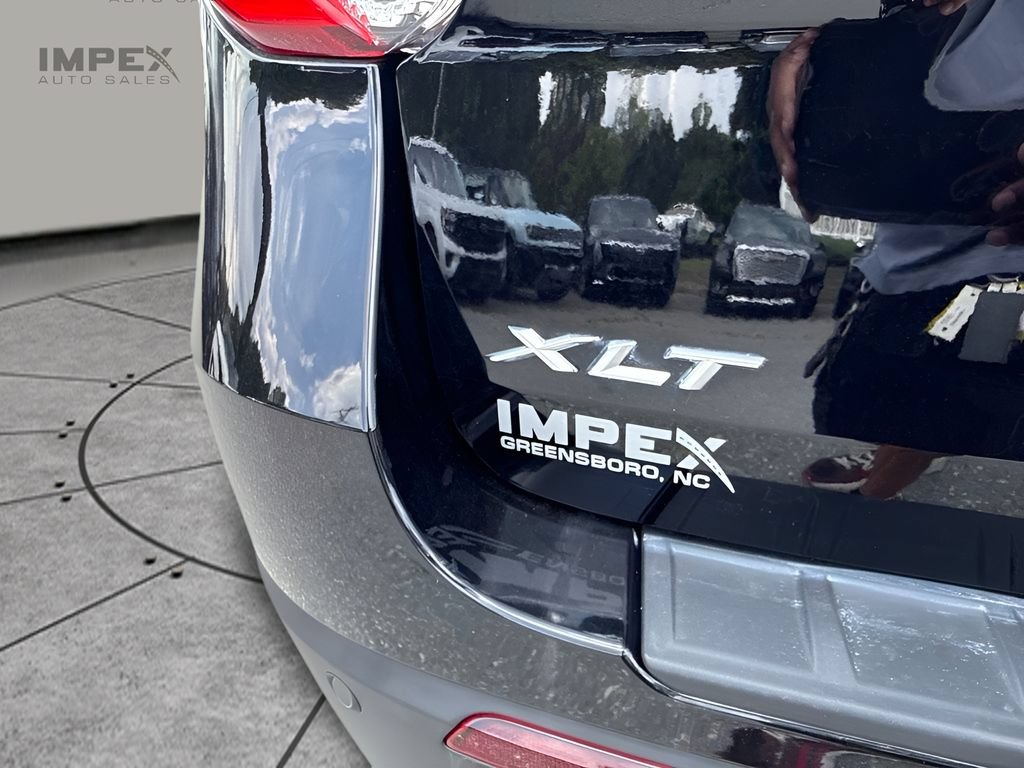 Used 2023 Ford Explorer XLT w/ Equipment Group 202A AWD/4WD image 26