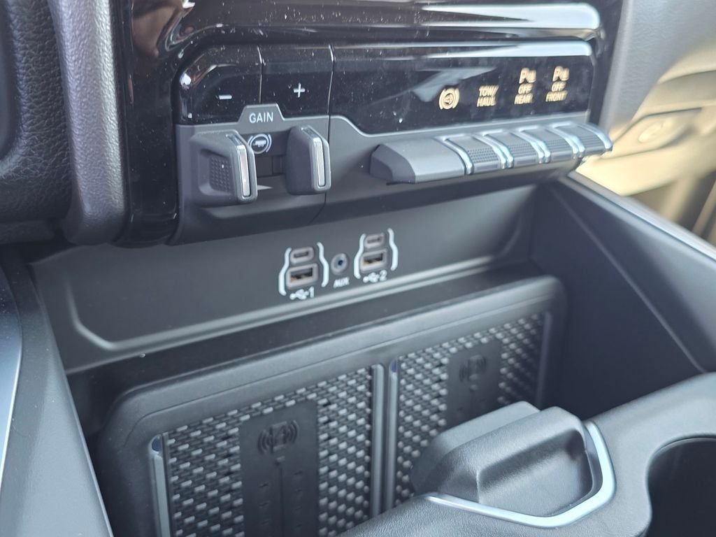 New 2026 RAM 2500 Big Horn AWD/4WD image 17