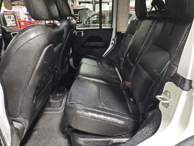 Used 2023 Jeep Wrangler Unlimited Rubicon 4xe w/ Cold Weather Group AWD/4WD image 13