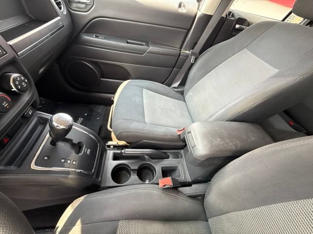 Used 2017 Jeep Patriot Sport w/ Power Value Group FWD image 13