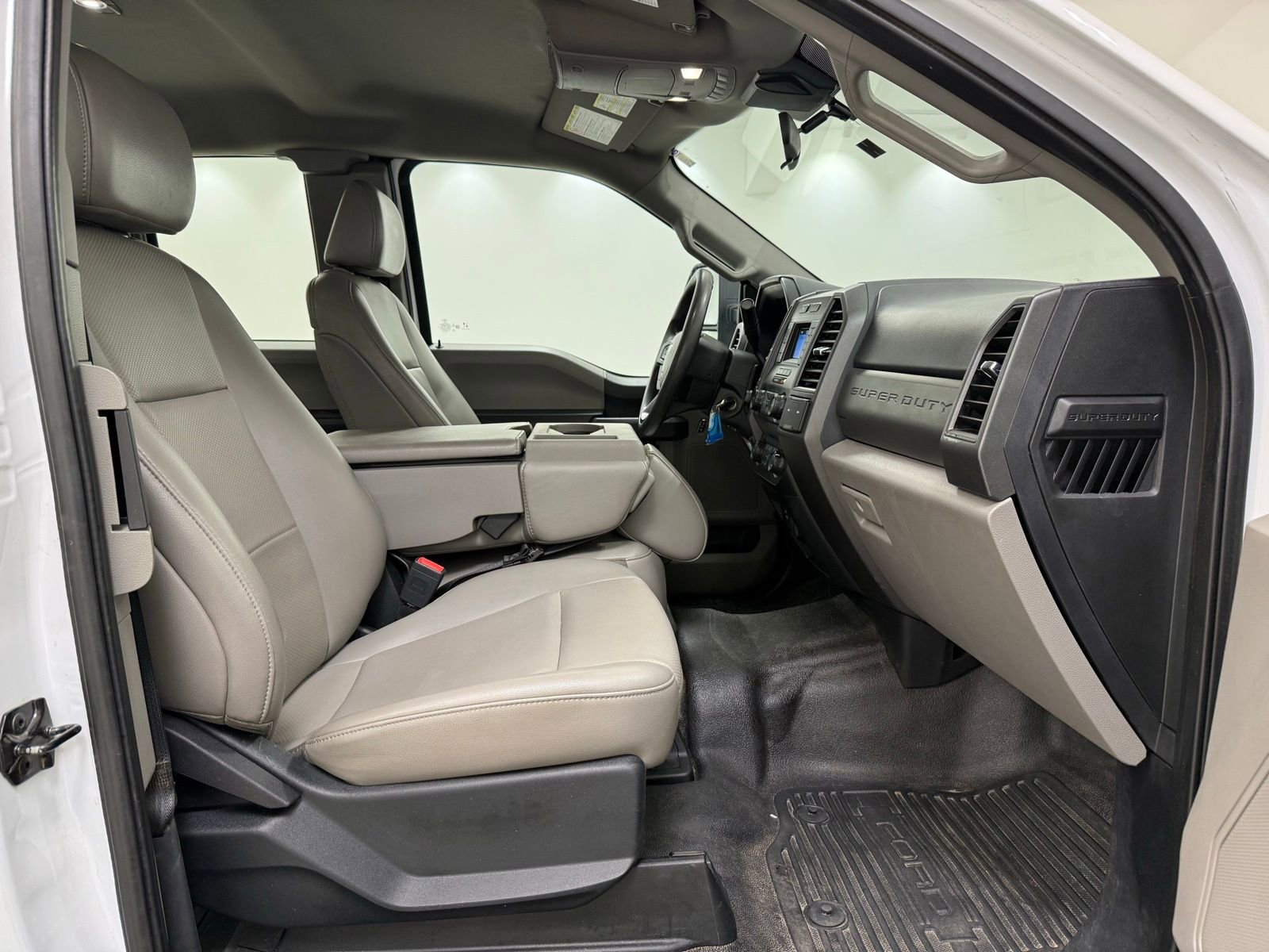 Used 2020 Ford F250 XL w/ Power Equipment Group image 25