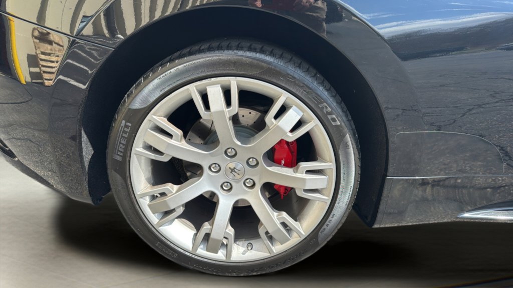 Used 2013 Maserati GranTurismo Sport RWD image 35