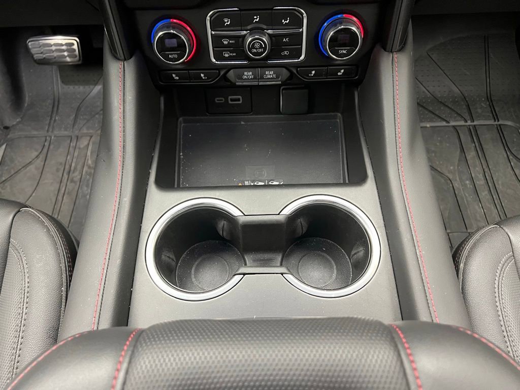 Used 2024 Chevrolet Tahoe RST w/ RST Performance Edition image 12