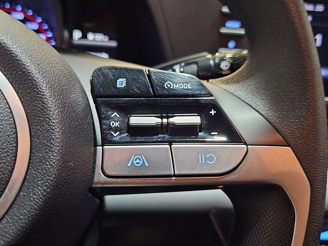 Used 2023 Hyundai Elantra SEL image 23