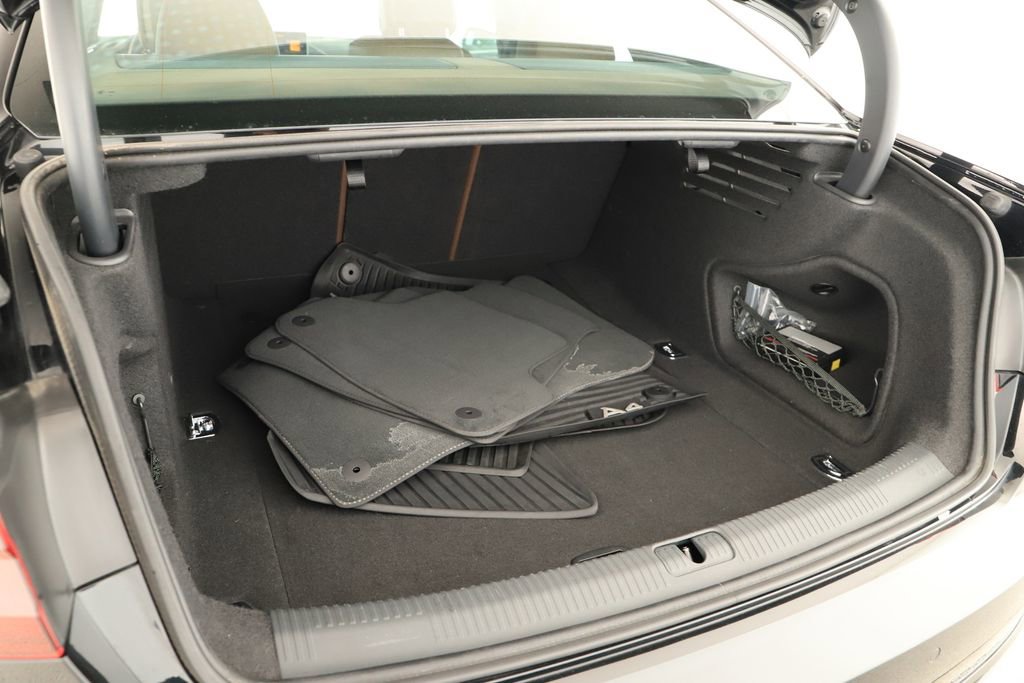 Used 2017 Audi A4 2.0T Premium Plus image 33