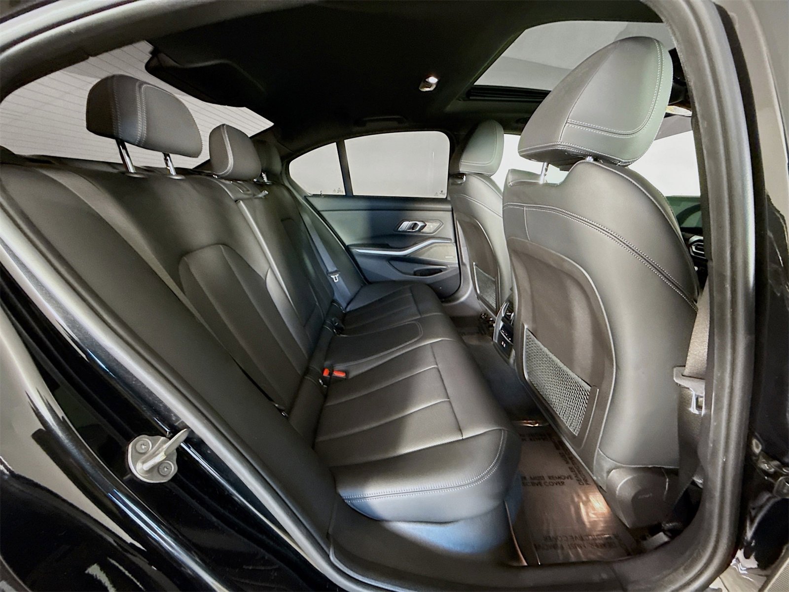 Certified 2023 BMW 330e w/ M Sport Package image 29