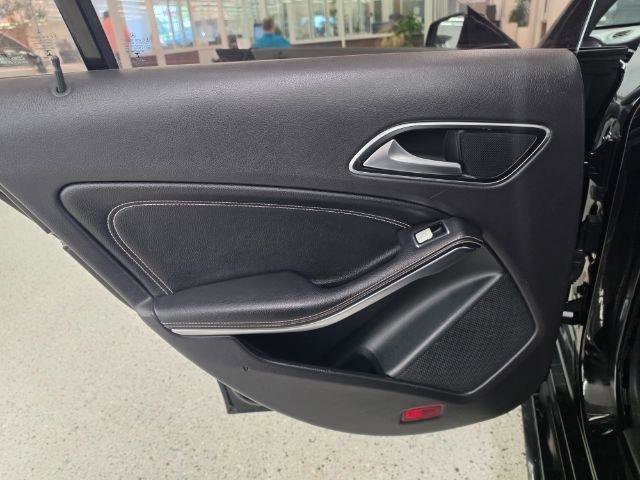Used 2016 Mercedes-Benz CLA 250 image 25